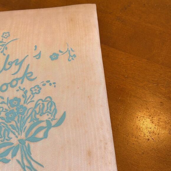 Vintage late40s/early 50s pink satin covered unused Baby Book - Picture 3 of 12